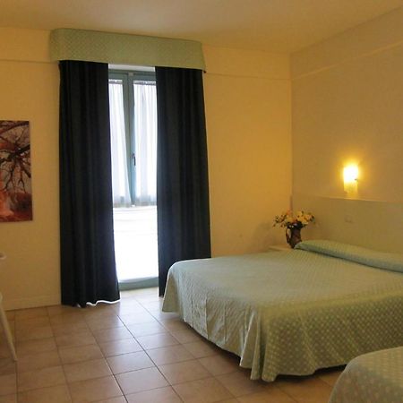 Lieta Sosta Hotel Colfiorito Quarto foto