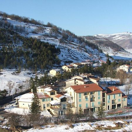 Lieta Sosta Hotel Colfiorito Quarto foto