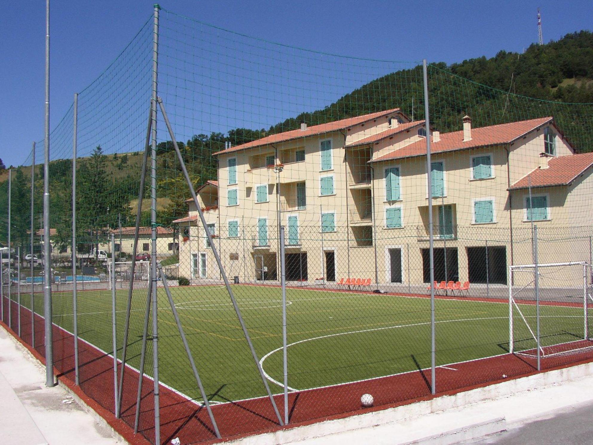 Lieta Sosta Hotel Colfiorito Exterior foto